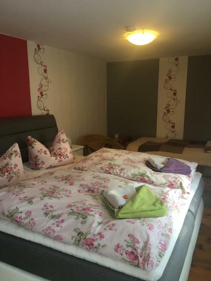 Ferienwohnung Guerth Kleinhennersdorf Extérieur photo