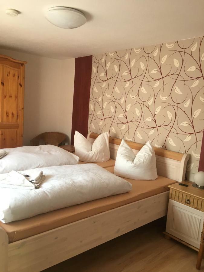 Ferienwohnung Guerth Kleinhennersdorf Extérieur photo