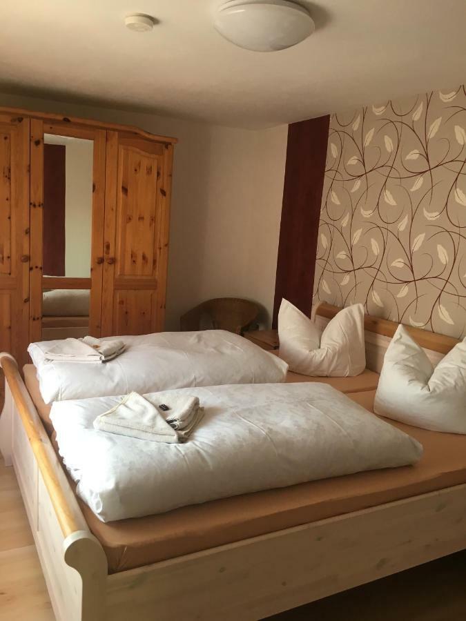 Ferienwohnung Guerth Kleinhennersdorf Extérieur photo